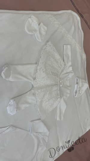 Комплект за изписване за момиче с рокличка от 7 части с дантела в бяло