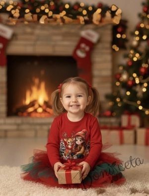 Ватирана коледна рокля в червено с коледна картинка с момиченце и сърничка и тюл в червено и зелено