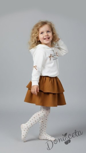 Детски коледен комплект за момиче от суитшърт в бяло с панделки и качулка и пола в кафяво