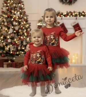 Ватирана коледна рокля в червено с коледна картинка с момиченце и сърничка и тюл в червено и зелено