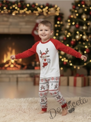 Коледна детска пижама Карена в бяло и червено с картинка на еленче и долнище с коледни мотиви