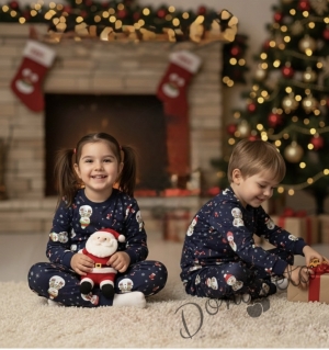 Коледна детска пижама в тъмносиньо с картинка с коледни мотиви