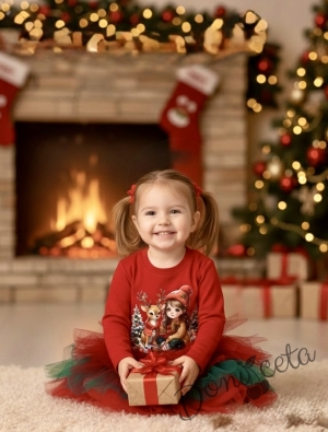 Ватирана коледна рокля в червено с коледна картинка с момиченце и сърничка и тюл в червено и зелено