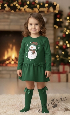 Ватирана коледна детска рокля в зелено със снежен човек и панделка