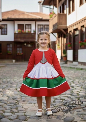 Детска етно рокля в бяло, зелено и червено за момиче с болеро в червено и фолклорни мотиви