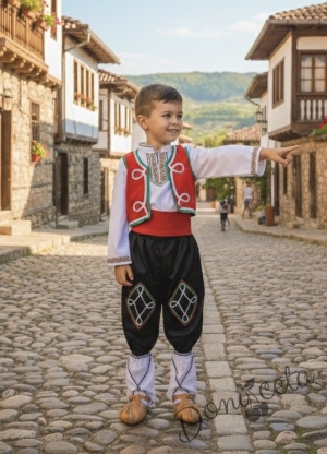 Мъжка или детска народна носия за момче 100 с фолклорни/етно мотиви, с елек и пояс в червено и гети