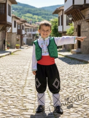 Мъжка или детска народна носия за момче 143 с фолклорни/етно мотиви 