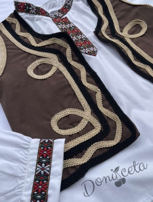 Народна носия за момче 77 с бродерия на риза, потури и елек в кафяво, кариран колан и гети 3