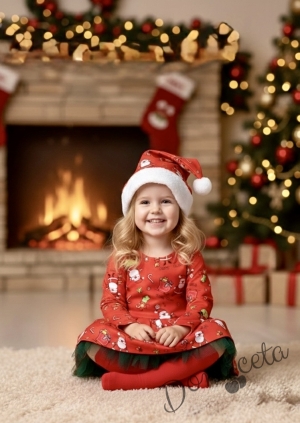 Детска коледна рокля с дълъг ръкав в червено с коледна шапка и зелен тюл отдолу