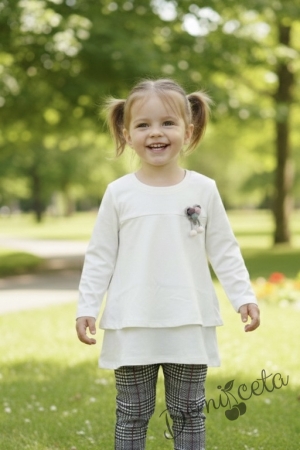 Комплект от блузка в екрю с дълъг ръкав и кариран панталон за момиче