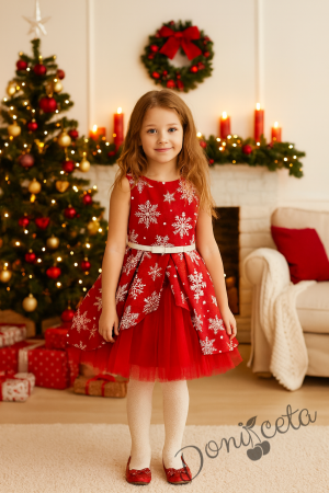 Детска коледна рокля в червено на бели снежинки с панделка и тюл Надежда