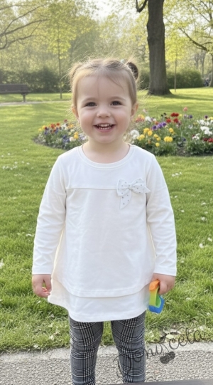 Комплект от блузка в екрю с дълъг ръкав и панталон пепит за момиче