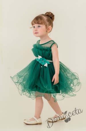Празнична детска къса рокля Хейли в зелено с тюл без ръкав от колекция Зелениада