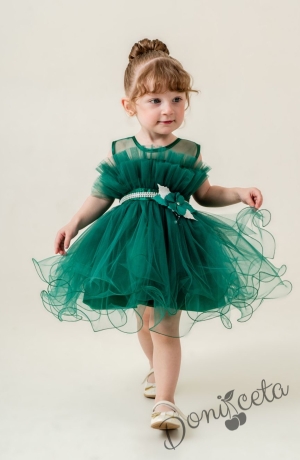 Празнична детска къса рокля Хейли в зелено с тюл без ръкав от колекция Зелениада