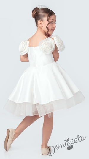 Детска официална рокля в бяло от сатен с 3D цветя, тюл и аксесоар за коса Тифани 2 741