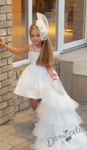Официална детска рокля в бяло с шлейф на харбали Василиса с аксесоар за коса