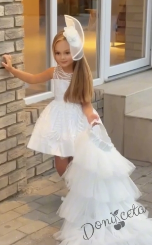 Официална детска рокля в бяло с шлейф на харбали Василиса с аксесоар за коса