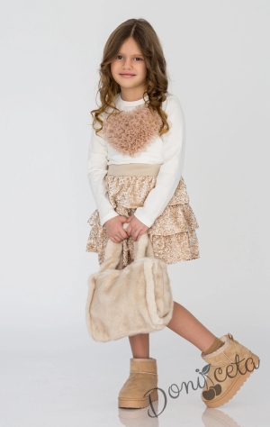 Комплект за момиче от 3 части от блуза за момиче с дълъг ръкав в екрю със сърце от тюл в бежово, пола от тюл в бежово с пайети  и пухкав елек
