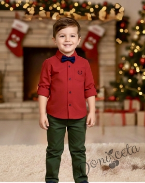 Комплект от риза в червено с папийонка и панталон в зелено