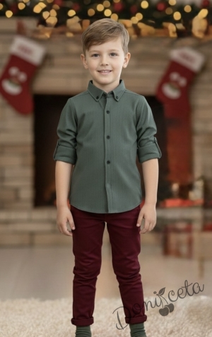Комплект за момче от 2 части-риза в зелено с яка и панталон в бордо