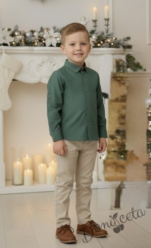 Детски комплект за момче от 2 части-риза в зелено с яка и панталон в бежово