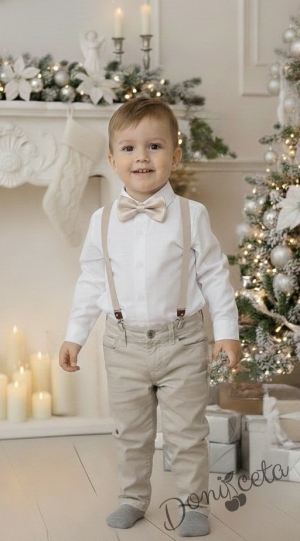 Детски комплект за момче от 2 части-риза в бяло с яка, панталон в бежово и тиранти с папийонка в бежово