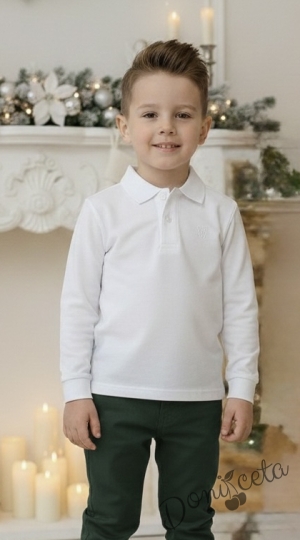  Комплект за момче от 2 части-блуза в бяло с якичка и панталон в зелено