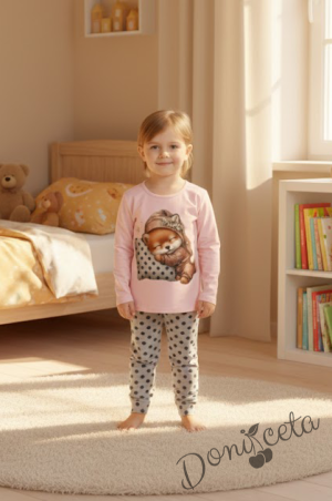 Детска пижама за момиче с горна част в розово с картинка и долнище в сиво на точки