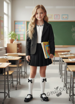 Комплект от пола Гери и сако в черно, тениска в бяло с къс ръкав обкрайчена с черно и чорапи с панделка