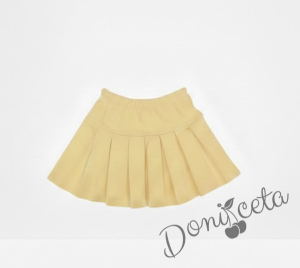 Комплект от 4 части -пола Гери и сако в жълто, блузка в бяло без ръкав обкрайчена с жълто и чорапи с панделка