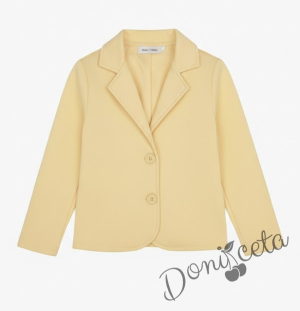 Комплект от 4 части -пола Гери и сако в жълто, блузка в бяло без ръкав обкрайчена с жълто и чорапи с панделка