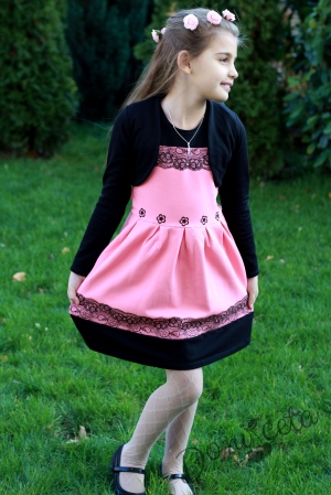 Ватирана ежедневна детска рокля в розово с болеро в черно за есен-зима