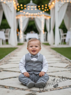 Бебешки спортно-елегантен комплект от боди-риза в бяло, панталон, елек и папийонка в сиво