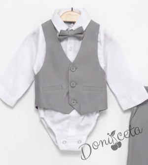 Бебешки спортно-елегантен комплект от боди-риза в бяло, панталон, елек и папийонка в сиво