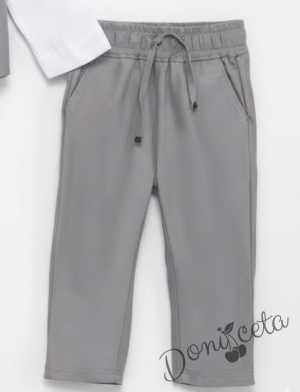 Бебешки спортно-елегантен комплект от боди-риза в бяло, панталон, елек и папийонка в сиво