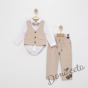 Бебешки спортно-елегантен комплект от панталон, елек и папийонка в бежово и  боди-риза в бяло