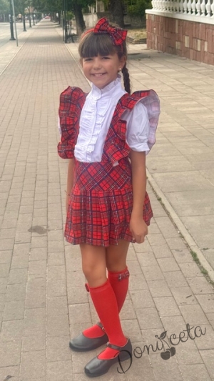 Детски сукман Гери в червено каре с плисирана пола18