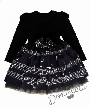 Детска рокля с дълъг ръкав в черно с къдрички на ръкавите и ноти и тюл в долната част