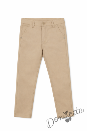 Спортно-елегантен панталон за момче в бежово със скрит джоб, подходящ и за ученическа униформа