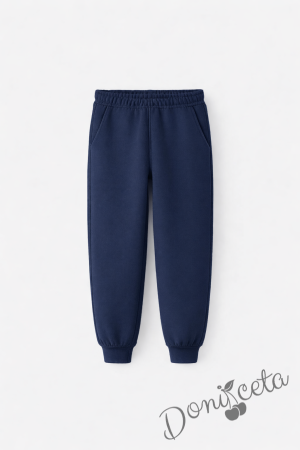 Детско ватирано долнище на анцуг за момче в тъмносиньо, подходящо е и за ученическа униформа 