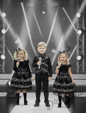 Елек за момче в черно и бяло с ноти и с папийонка 