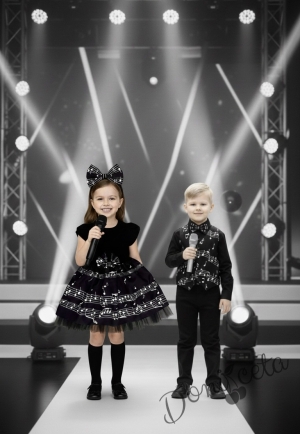 Елек за момче в черно и бяло с ноти и с папийонка 