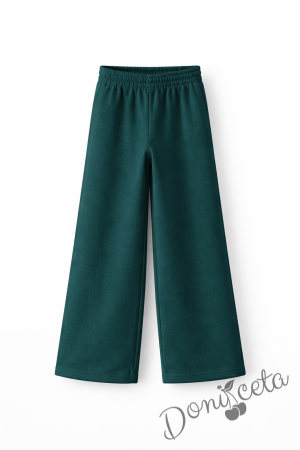 Спортно ватирано долнище за момиче в зелено, подходящо е и за ученическа униформа 