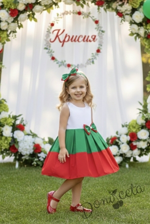 Детска памучна рокля в бяло, зелено и червено с панделка