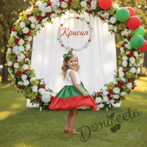 Детска памучна рокля в бяло, зелено и червено с панделка