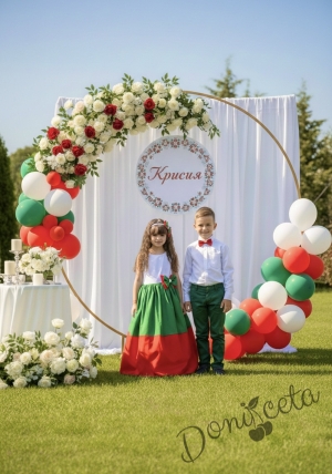 Детска дълга рокля в бяло, зелено и червено с панделка 