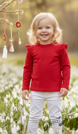 Детска блуза в червено с дълъг ръкав и къдрички на рамената и бието 